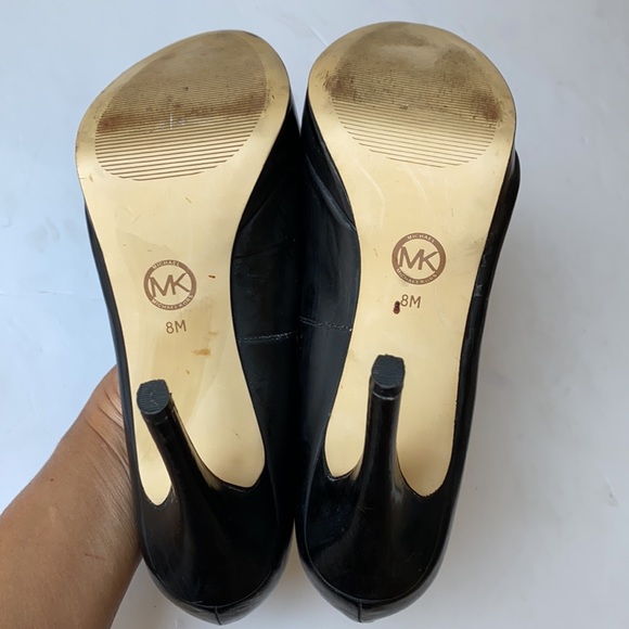 Michael Kors Classic Black Pointed Open Toe Heels - Picture 4 of 5
